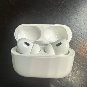 AirPods Pro 2 with MagSafe Charging Case (Lightning) - Excellent Condition